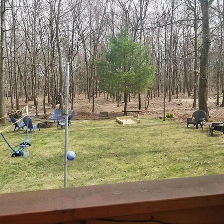 Serenity And Fun All In One In This Cozy Pocono Cabin Jim Thorpe Extérieur photo