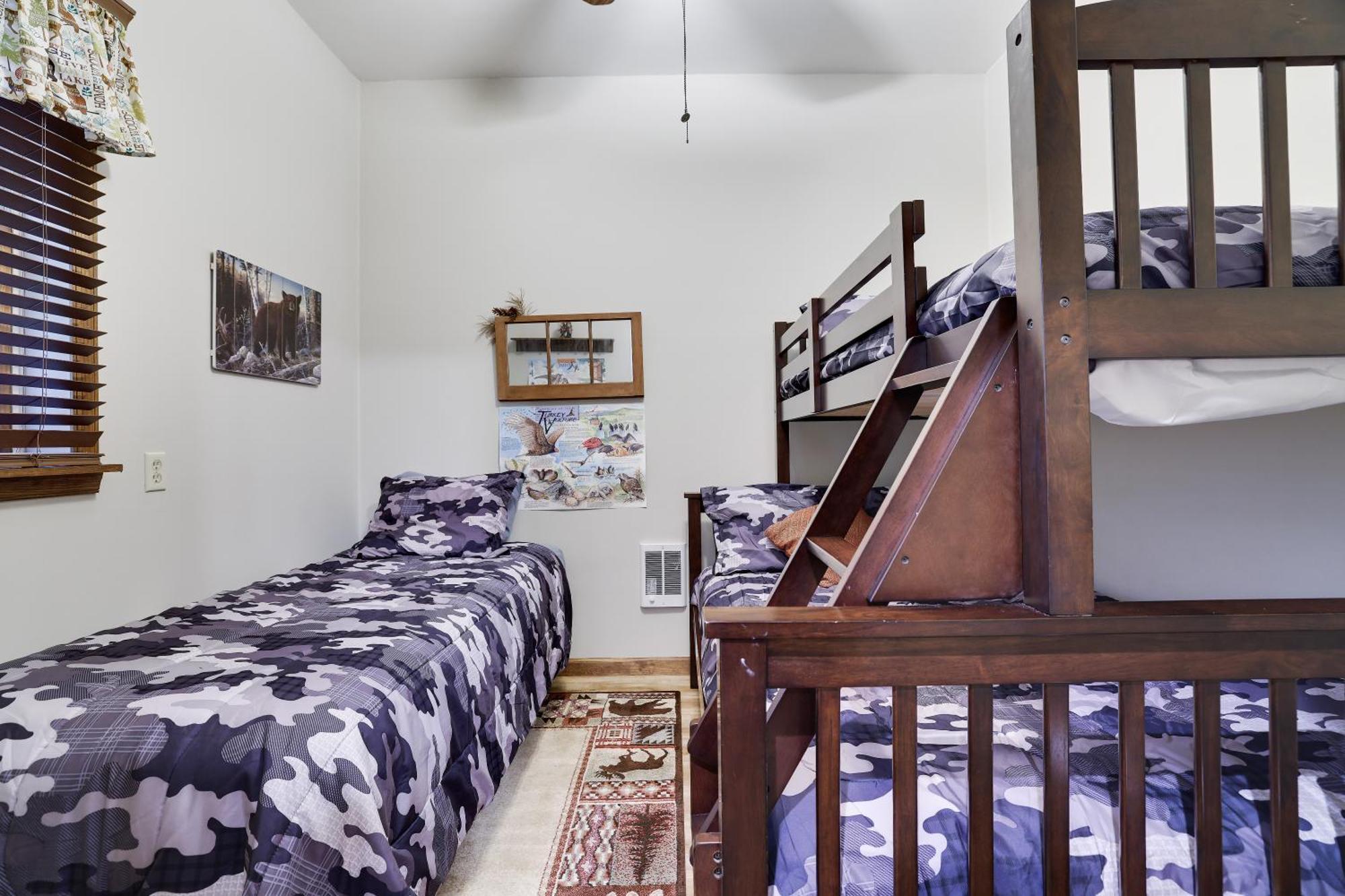 Serenity And Fun All In One In This Cozy Pocono Cabin Jim Thorpe Extérieur photo